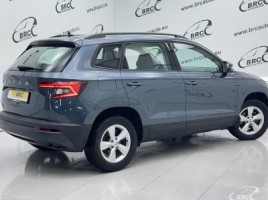 Skoda Karoq внедорожник