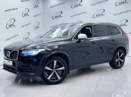 Volvo XC90 cross-country