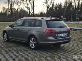 Volkswagen Golf | 3