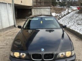 BMW 520 sedanas