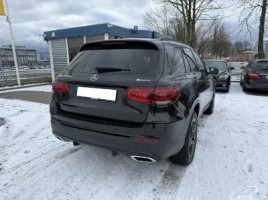 Mercedes-Benz GLC300 | 1