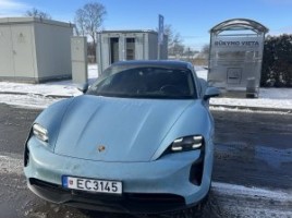 Porsche Taycan купе