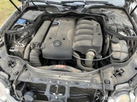 Mercedes-Benz E220, Saloon | 4