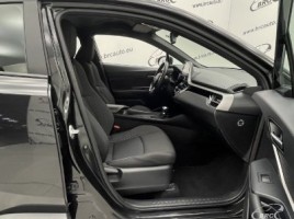 Toyota C-HR | 3