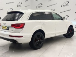 Audi Q7 | 1