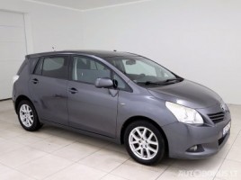 Toyota Verso минивэн