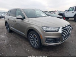 Audi Q7 cross-country