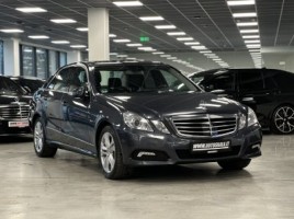 Mercedes-Benz E350 седан