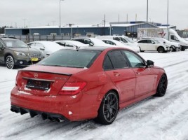 Mercedes-Benz C63 AMG | 1