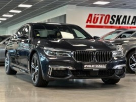 BMW 730 седан