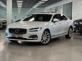 Volvo S90 | 4