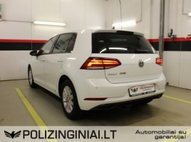 Volkswagen Golf | 3