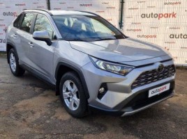 Toyota RAV4 | 1