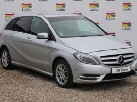 Mercedes-Benz B180 | 1