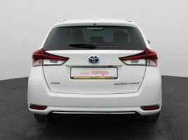 Toyota Auris | 3