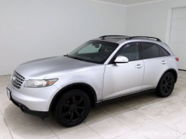 Infiniti FX35 | 1