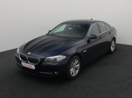 BMW 520 saloon