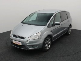 Ford S-MAX monovolume