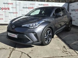 Toyota C-HR cross-country