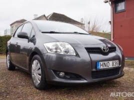 Toyota Auris hečbekas