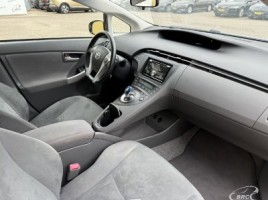 Toyota Prius, 1.8 l., cross-country | 3