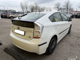 Toyota Prius, 1.8 l., cross-country | 1