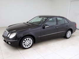 Mercedes-Benz E200, 1.8 l., Седан | 1