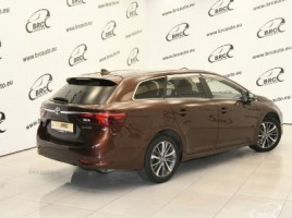 Toyota Avensis, 2.0 l., universal | 1