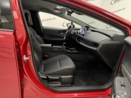 Toyota Prius, 2.0 l., hatchback | 3