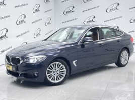 BMW 320 sedanas