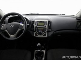 Hyundai i30, 1.4 l., hatchback | 4