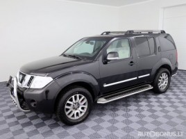 Nissan Pathfinder | 1