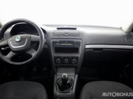 Skoda Octavia, 1.2 l., hatchback | 4