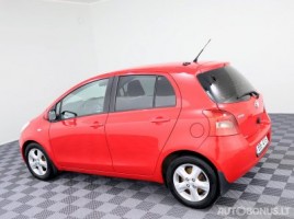 Toyota Yaris, 1.3 l., hatchback | 3
