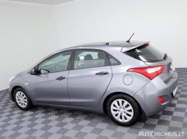 Hyundai i30, 1.4 l., hatchback | 3