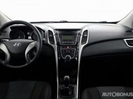 Hyundai i30, 1.4 l., hatchback | 4