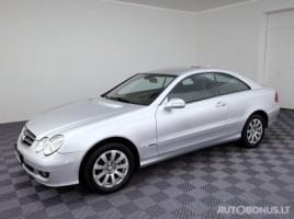 Mercedes-Benz CLK220 | 1