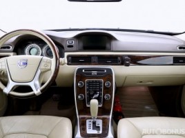 Volvo V70, 1.6 l., universal | 4
