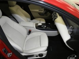 Mercedes-Benz CLA200, 1.3 l., Седан | 4