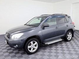 Toyota RAV4 | 1