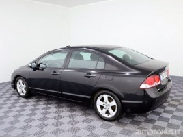 Honda Civic, 1.8 l., Седан | 3