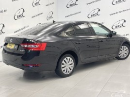 Skoda Superb, 2.0 l., Седан | 1