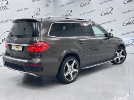Mercedes-Benz GL350, 3.0 l., cross-country | 2