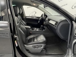 Volkswagen Touareg, 3.0 l., visureigis | 3