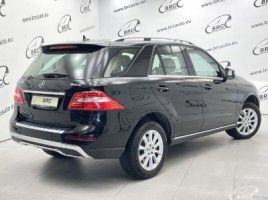 Mercedes-Benz ML350