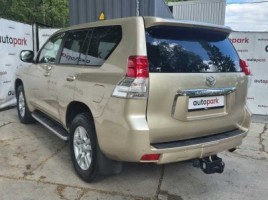 Toyota Land Cruiser | 3