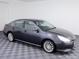 Subaru Legacy sedanas