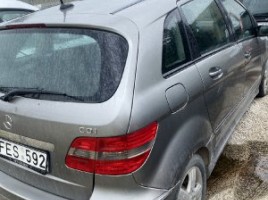 Mercedes-Benz B180 | 1