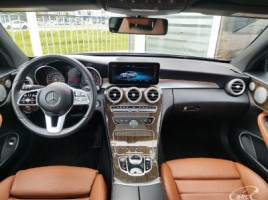 Mercedes-Benz C300, 2.0 l., kupė | 3