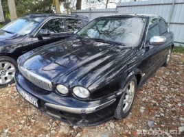 Jaguar X-Type